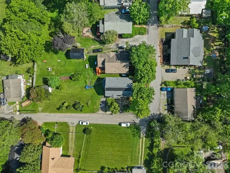 2 Pelzer Street Asheville NC 28804