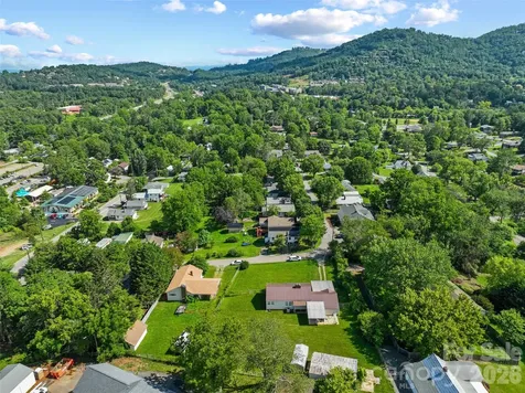 2 Pelzer Street Asheville NC 28804