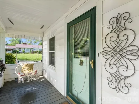 2 Pelzer Street Asheville NC 28804