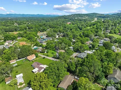 2 Pelzer Street Asheville NC 28804