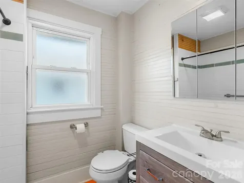 2 Pelzer Street Asheville NC 28804