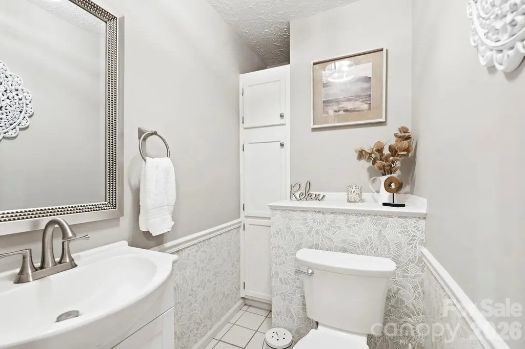 16 Audubon Drive Asheville NC 28804
