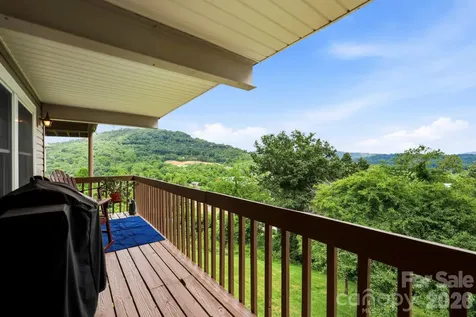 16 Audubon Drive Asheville NC 28804