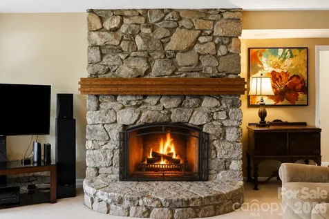16 Audubon Drive Asheville NC 28804