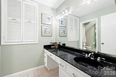 16 Audubon Drive Asheville NC 28804