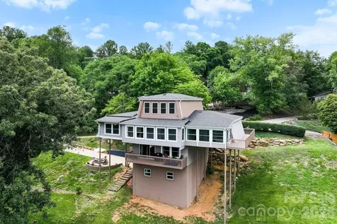 16 Audubon Drive Asheville NC 28804