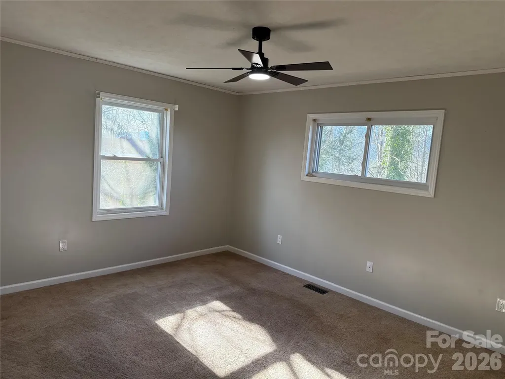 628 Hidden View Loop Marion NC 28752