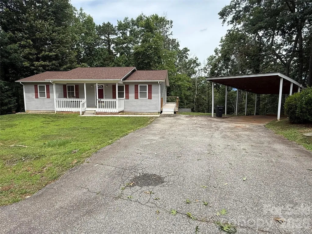 628 Hidden View Loop Marion NC 28752