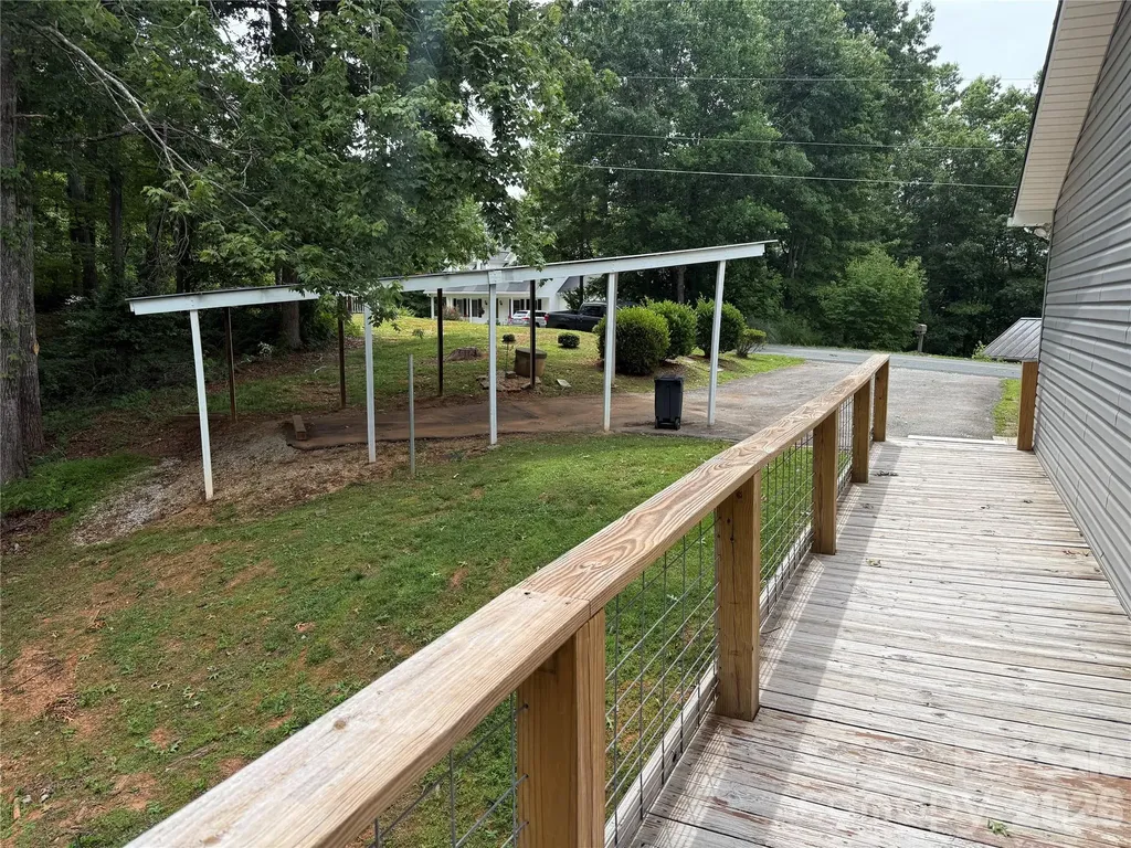 628 Hidden View Loop Marion NC 28752