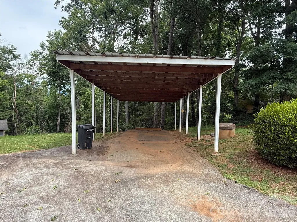 628 Hidden View Loop Marion NC 28752