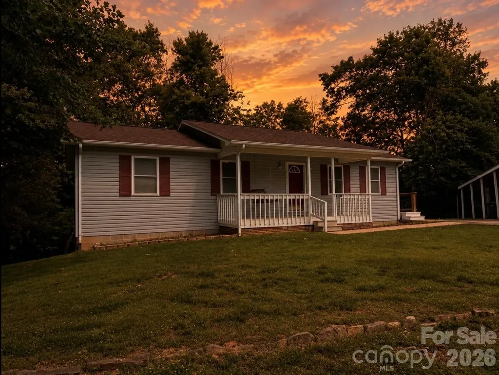 628 Hidden View Loop Marion NC 28752