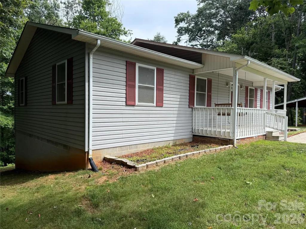 628 Hidden View Loop Marion NC 28752