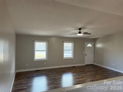 628 Hidden View Loop Marion NC 28752