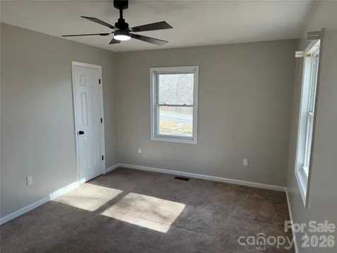 628 Hidden View Loop Marion NC 28752