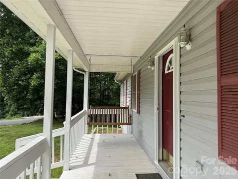 628 Hidden View Loop Marion NC 28752