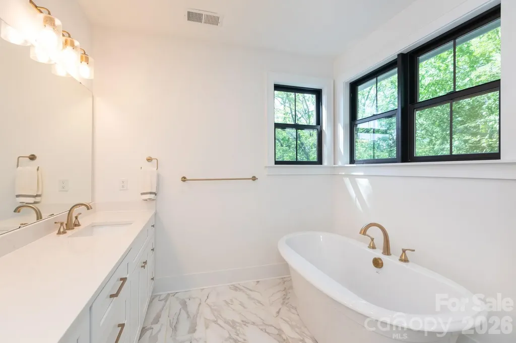 2629 Elon Street Charlotte NC 28208