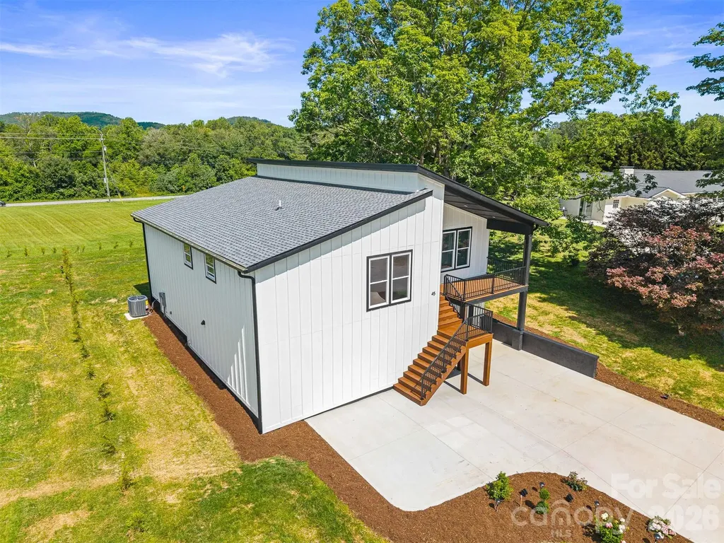 45 Klimovych Road Hendersonville NC 28792