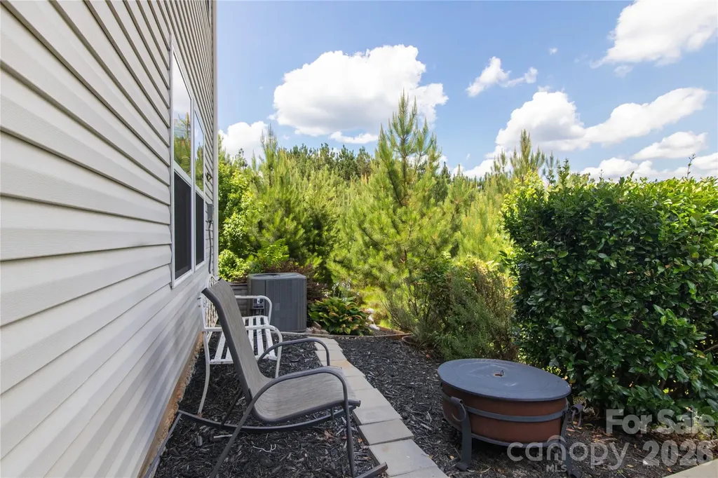 824 Alta Way Kannapolis NC 28081