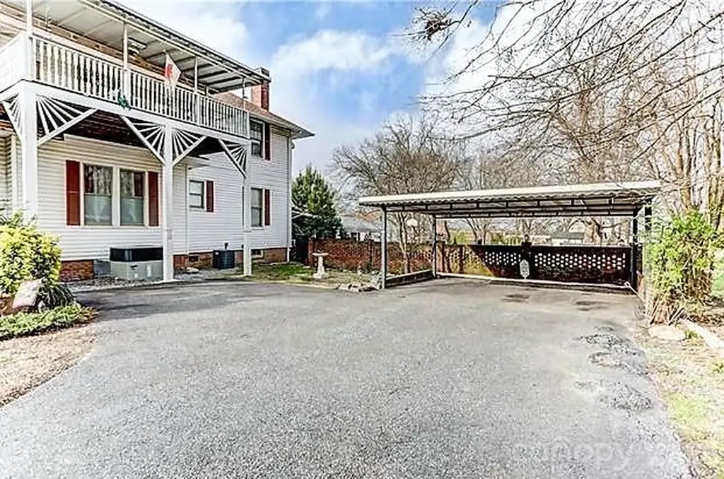 301 Cleveland Avenue Grover NC 28073