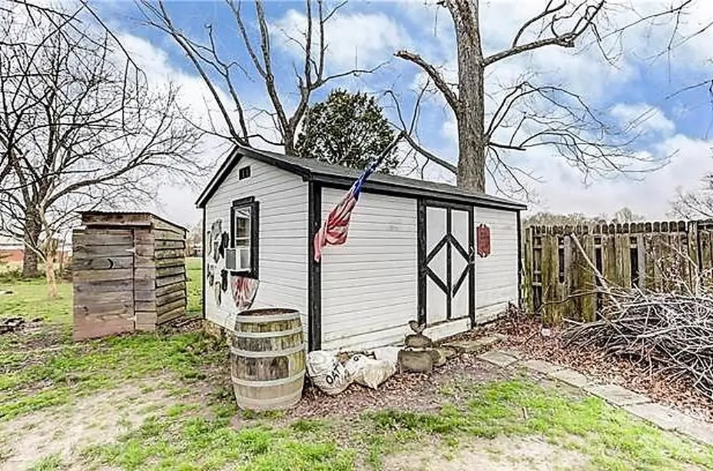 301 Cleveland Avenue Grover NC 28073