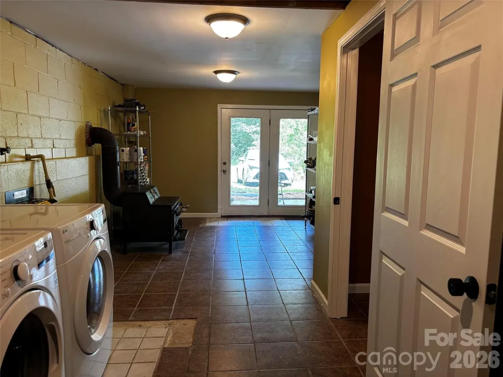 2879 Chandler Creek Road Mars Hill NC 28754
