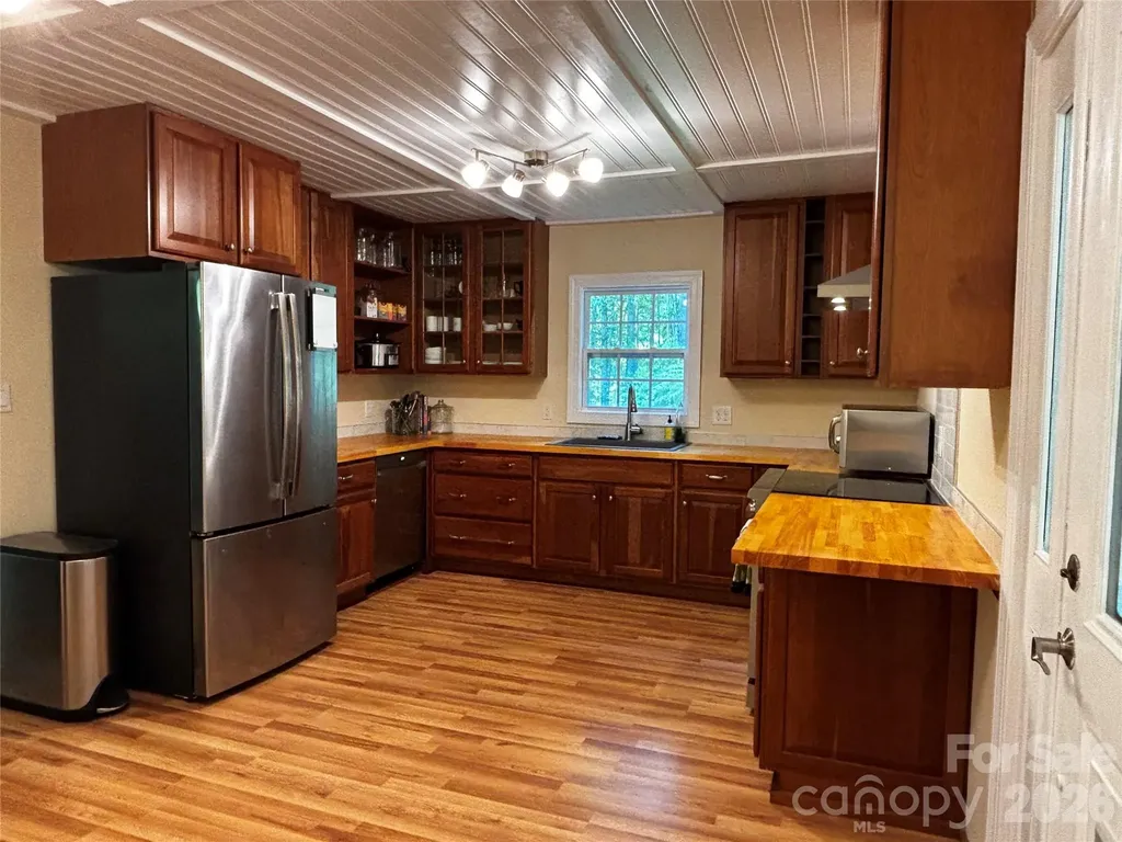 2879 Chandler Creek Road Mars Hill NC 28754