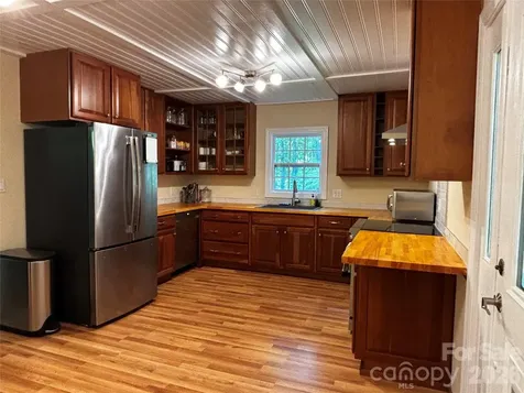 2879 Chandler Creek Road Mars Hill NC 28754