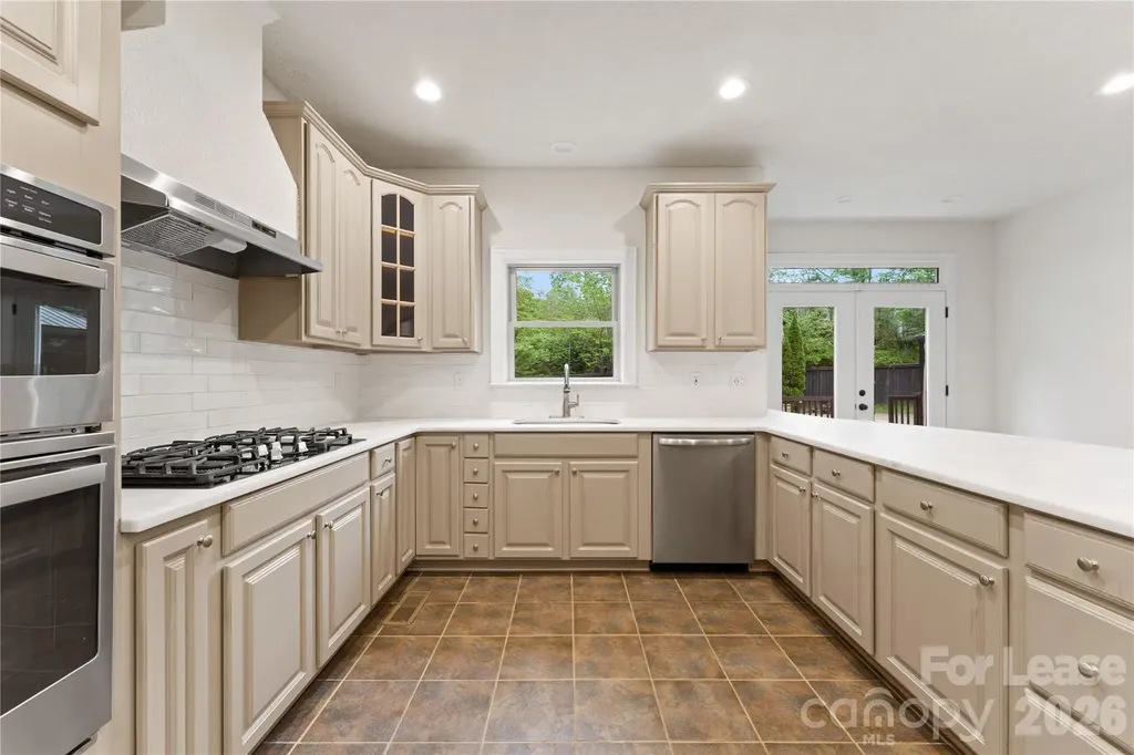 7307 Roseland Avenue Charlotte NC 28277