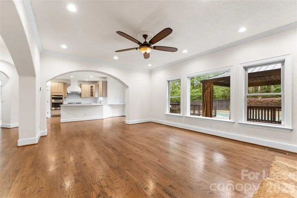 7307 Roseland Avenue Charlotte NC 28277
