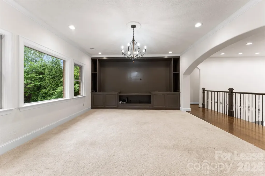 7307 Roseland Avenue Charlotte NC 28277