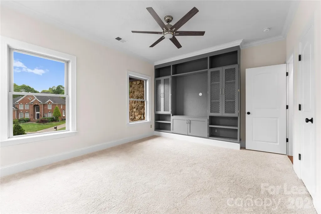 7307 Roseland Avenue Charlotte NC 28277