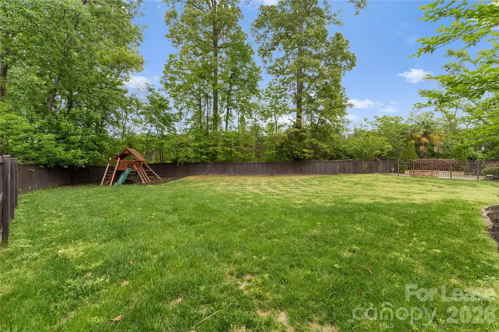 7307 Roseland Avenue Charlotte NC 28277