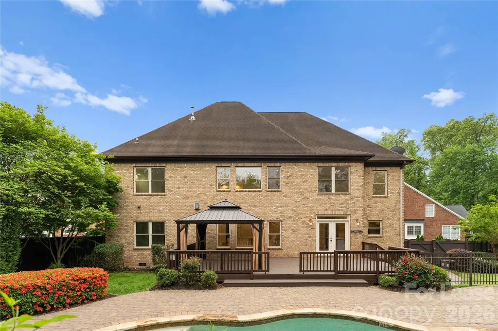7307 Roseland Avenue Charlotte NC 28277