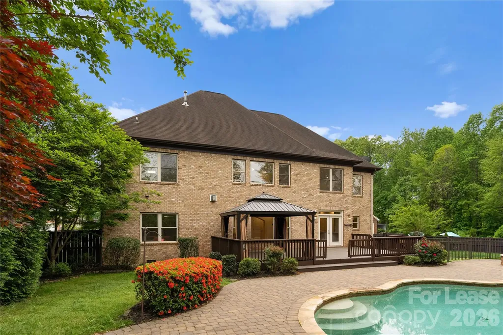 7307 Roseland Avenue Charlotte NC 28277
