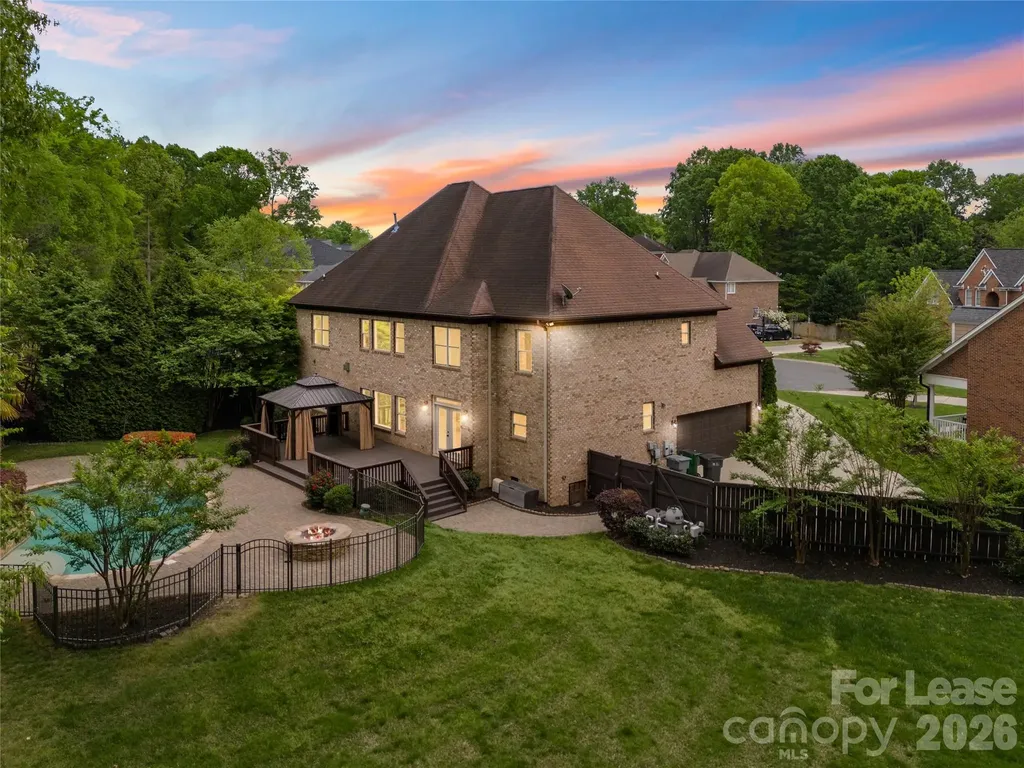 7307 Roseland Avenue Charlotte NC 28277