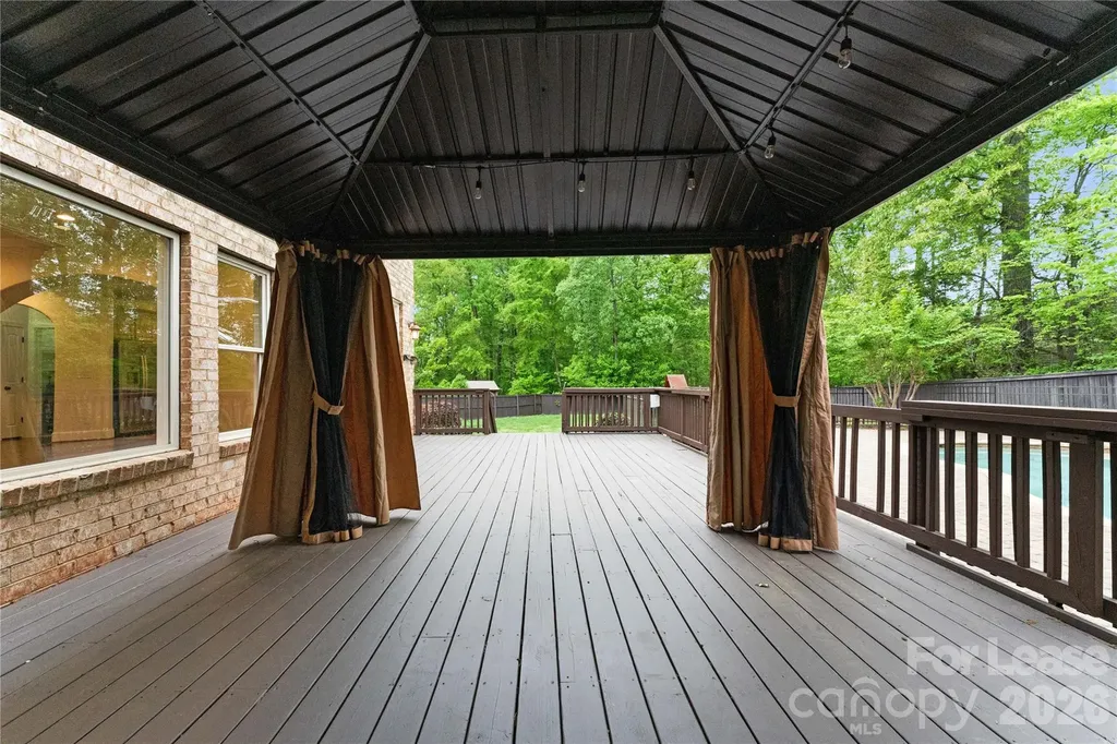 7307 Roseland Avenue Charlotte NC 28277