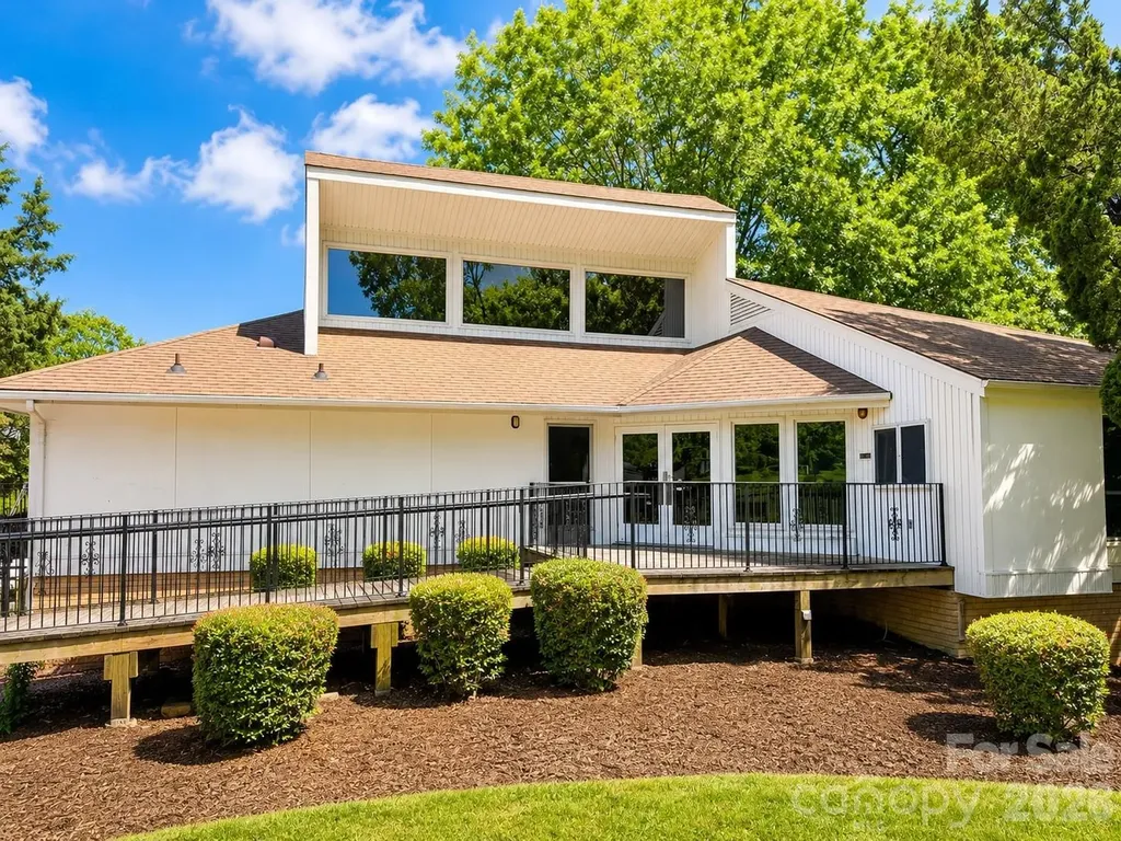 4822 Spring Lake Drive Charlotte NC 28212