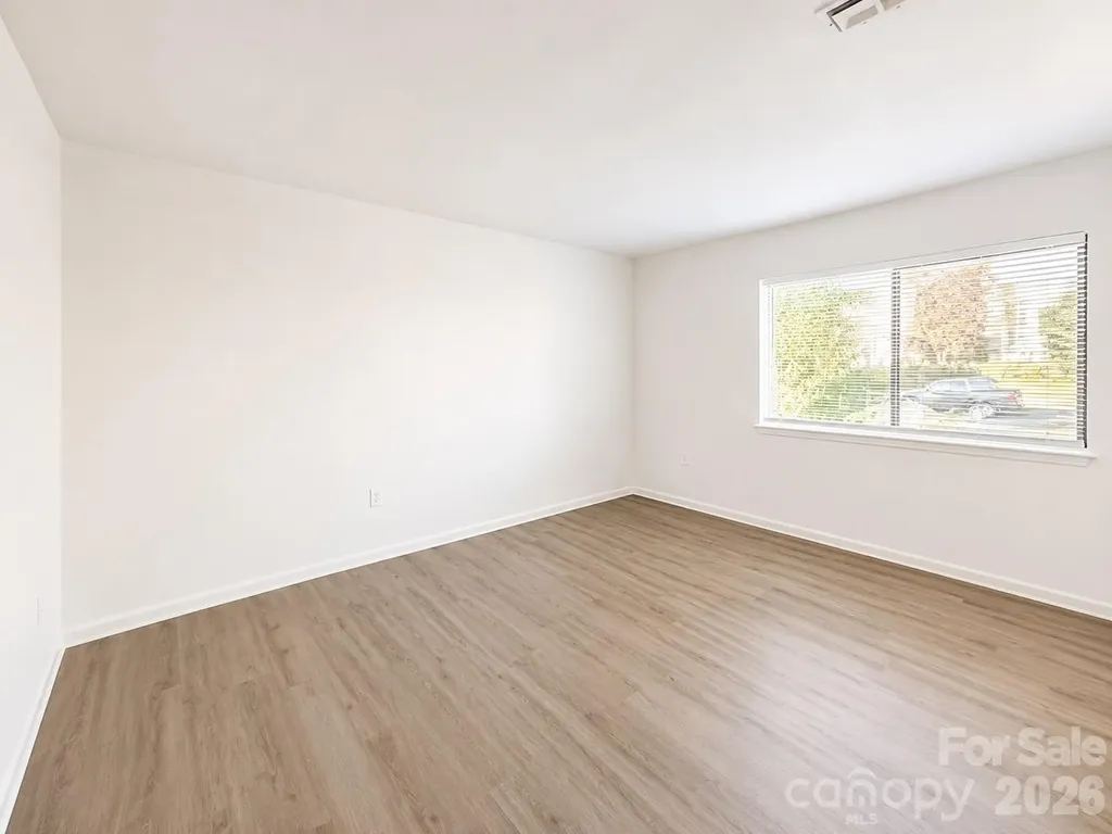 4822 Spring Lake Drive Charlotte NC 28212