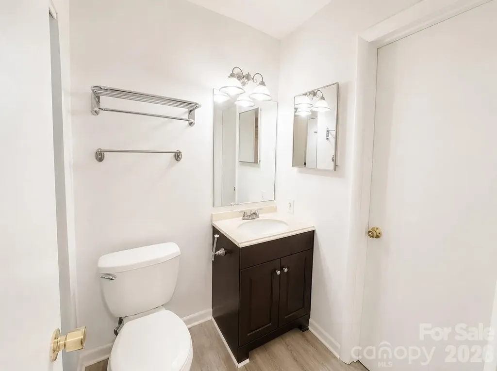 4822 Spring Lake Drive Charlotte NC 28212