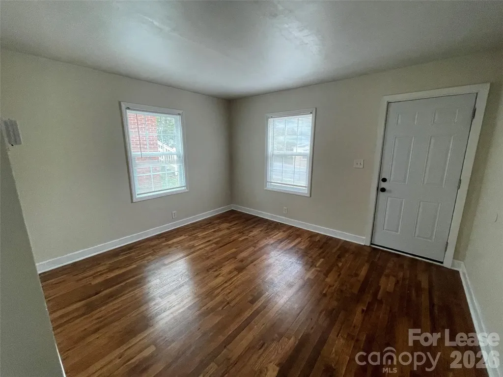 1037-2 Mcarthur Avenue Charlotte NC 28206