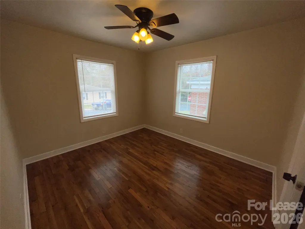 1037-2 Mcarthur Avenue Charlotte NC 28206