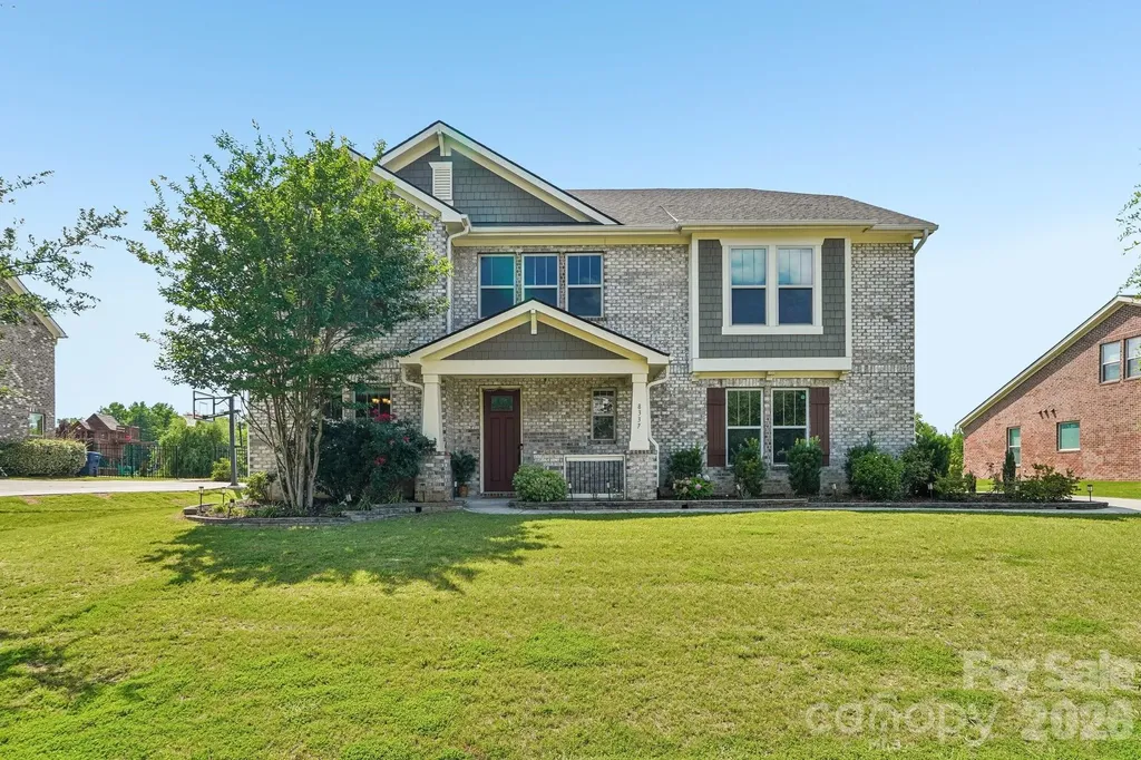 8337 Breton Way Harrisburg NC 28075