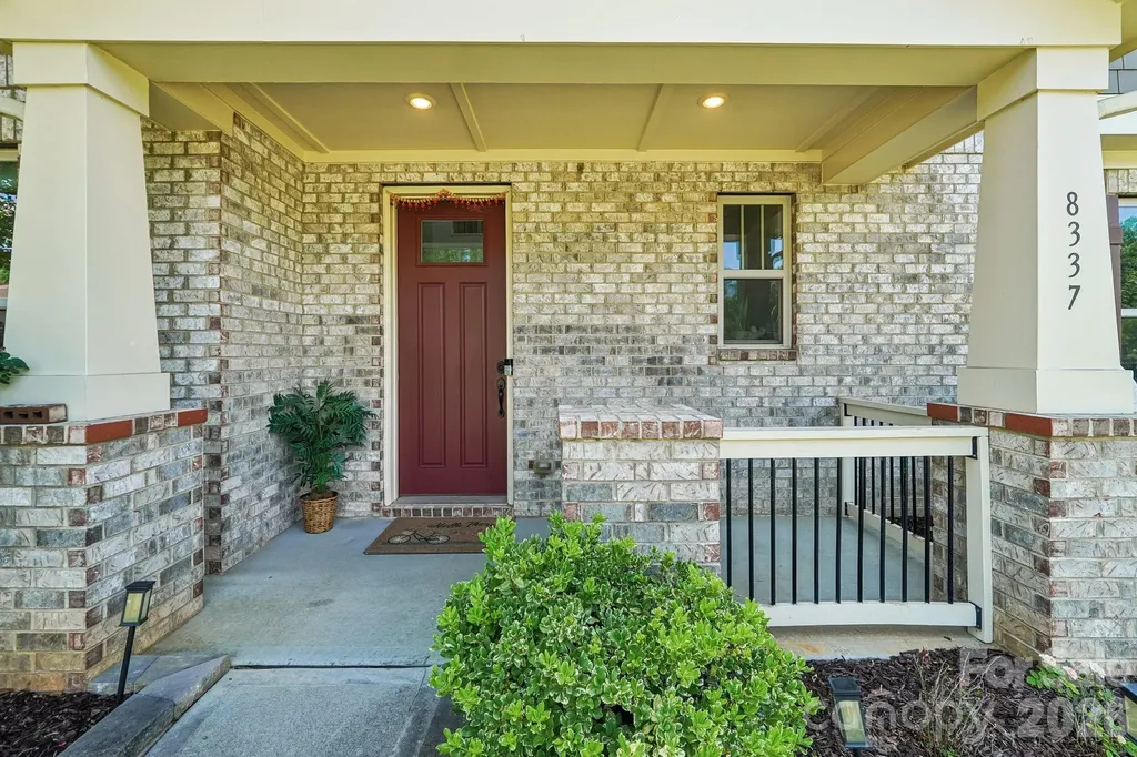 8337 Breton Way Harrisburg NC 28075