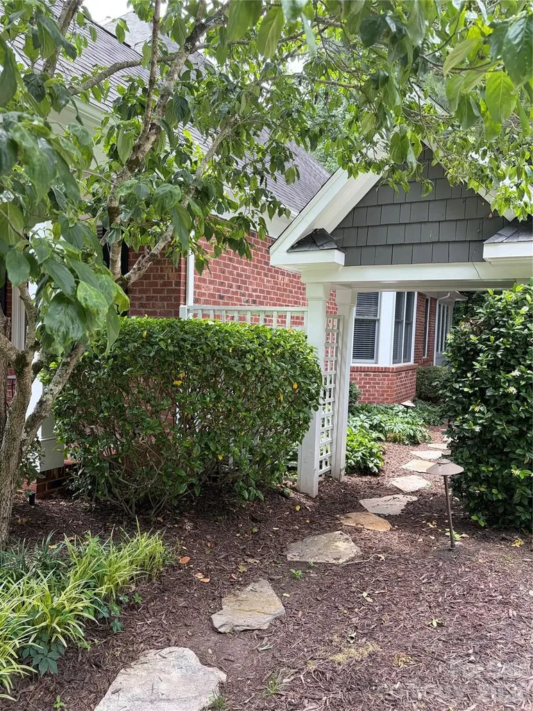 19725 Hagen Knoll Drive Davidson NC 28036