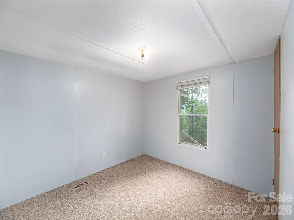 87 Holly Ridge Road Candler NC 28715
