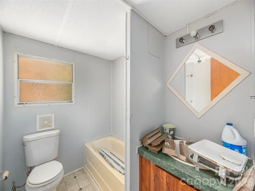 87 Holly Ridge Road Candler NC 28715