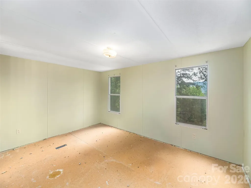 87 Holly Ridge Road Candler NC 28715