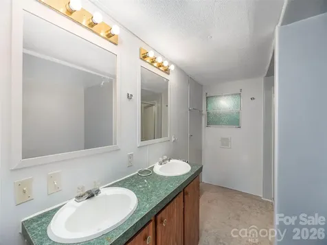 87 Holly Ridge Road Candler NC 28715