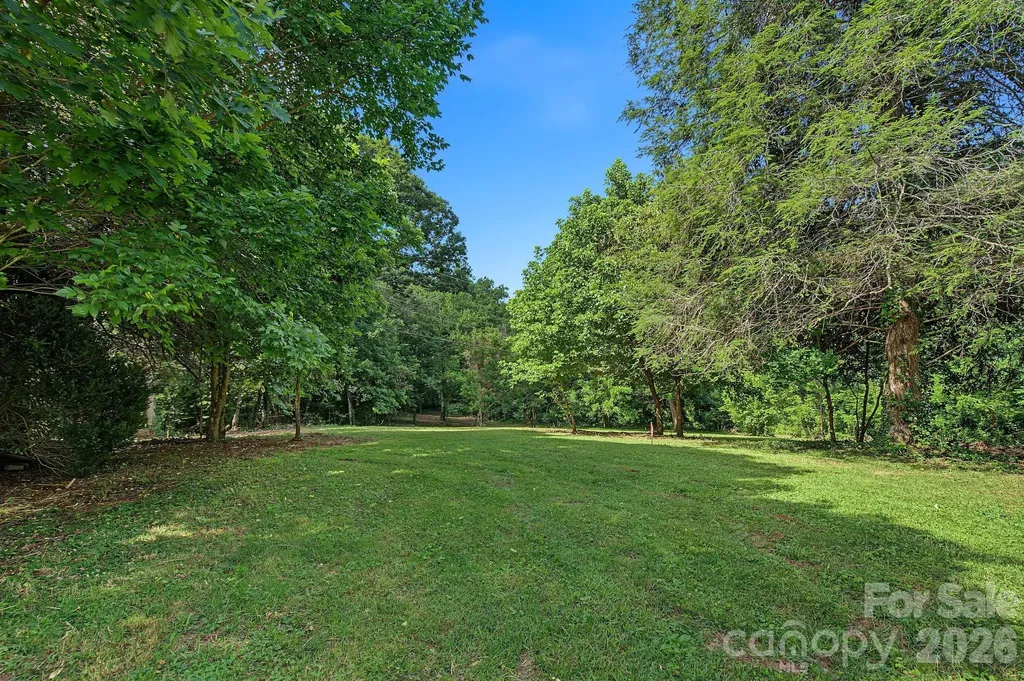 371 Chunns Cove Road Asheville NC 28805