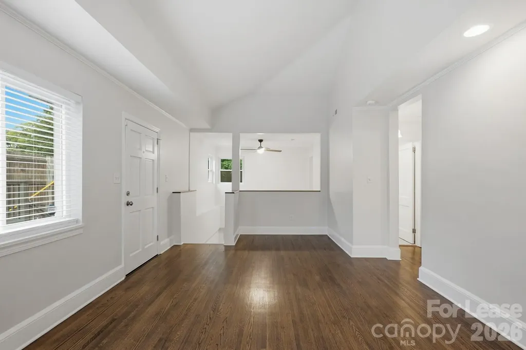 2525 Runnymede Lane Charlotte NC 28209